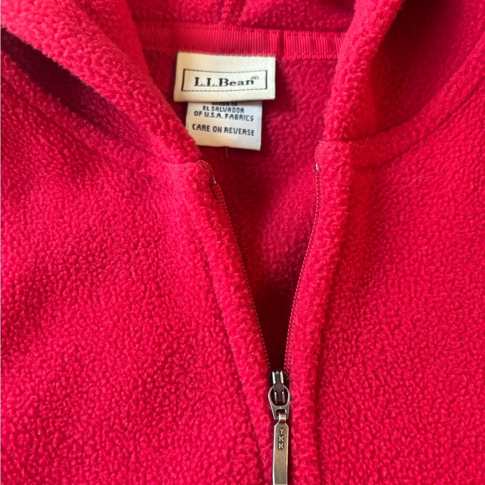 L.L. Bean Bold Raspberry Red Women's Fleece jacket medium - Picture 3 of 4